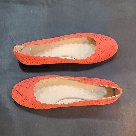 KELLY & KATIE PERFORATED SUEDE "WESLYNE" SIP ON BALLET FLAT SHOES - Picture 8 of 13